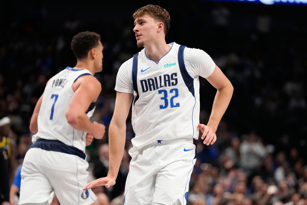 NBA(影)/「一眉哥」第一節就傷退沒關係! 「旗子哥」雙十助獨行俠險勝溜馬