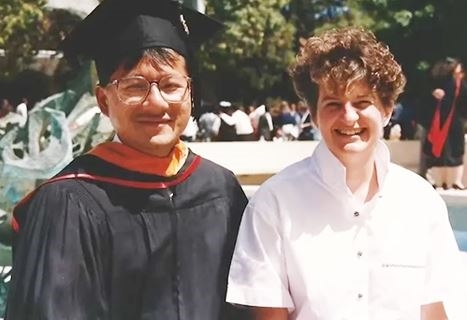 全球首例!輝達市值破5兆美元 黃仁勳從洗碗工變「AI教父」