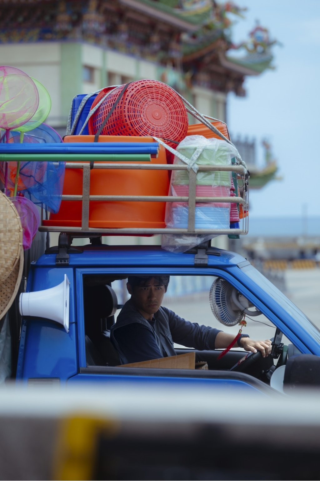周渝民變雜貨老闆！現身澎湖開車叫賣 民眾好奇購物「實情曝光」