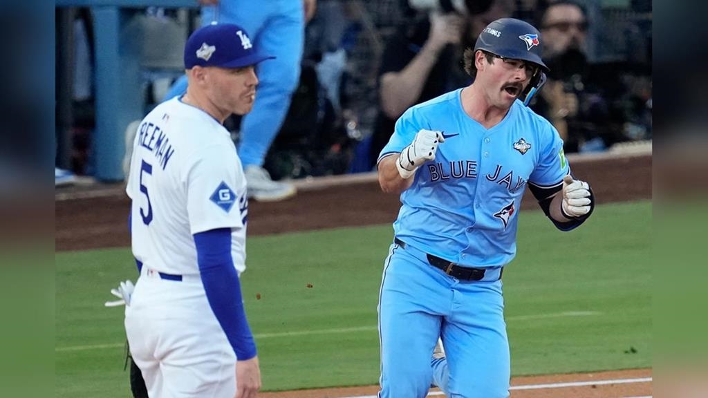 MLB(影)／世界大賽第5戰首打席開轟！　史耐德老爸「親眼」錄下最興奮時刻