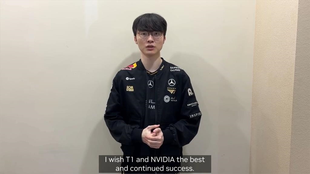 黃仁勳揪三星.現代會長「吃炸雞聊AI」! 出席輝達GeForce電競趴同歡