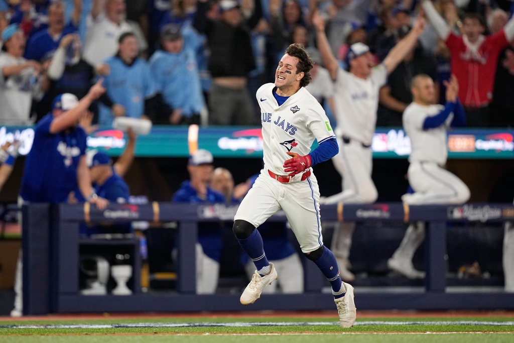 MLB(影)/九下差點敲再見安打! 藍鳥「四割男」雖創世界大賽安打紀錄仍淚崩