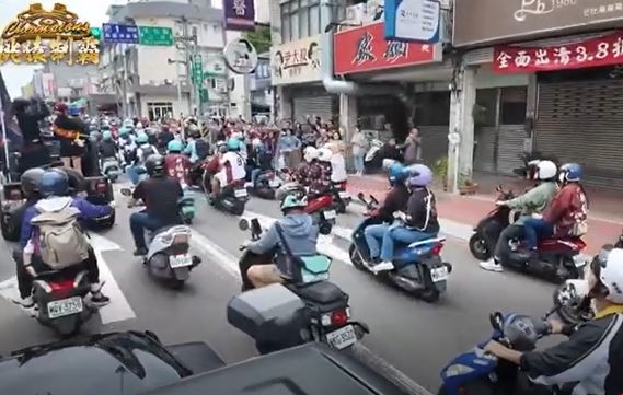 第8座總冠軍!樂天桃猿封王遊行 與球迷同慶榮耀時刻