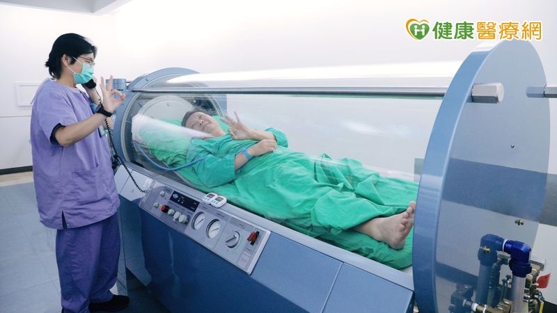 中年男中風喪失語言能力 醫療團隊用這「1方式」搶救