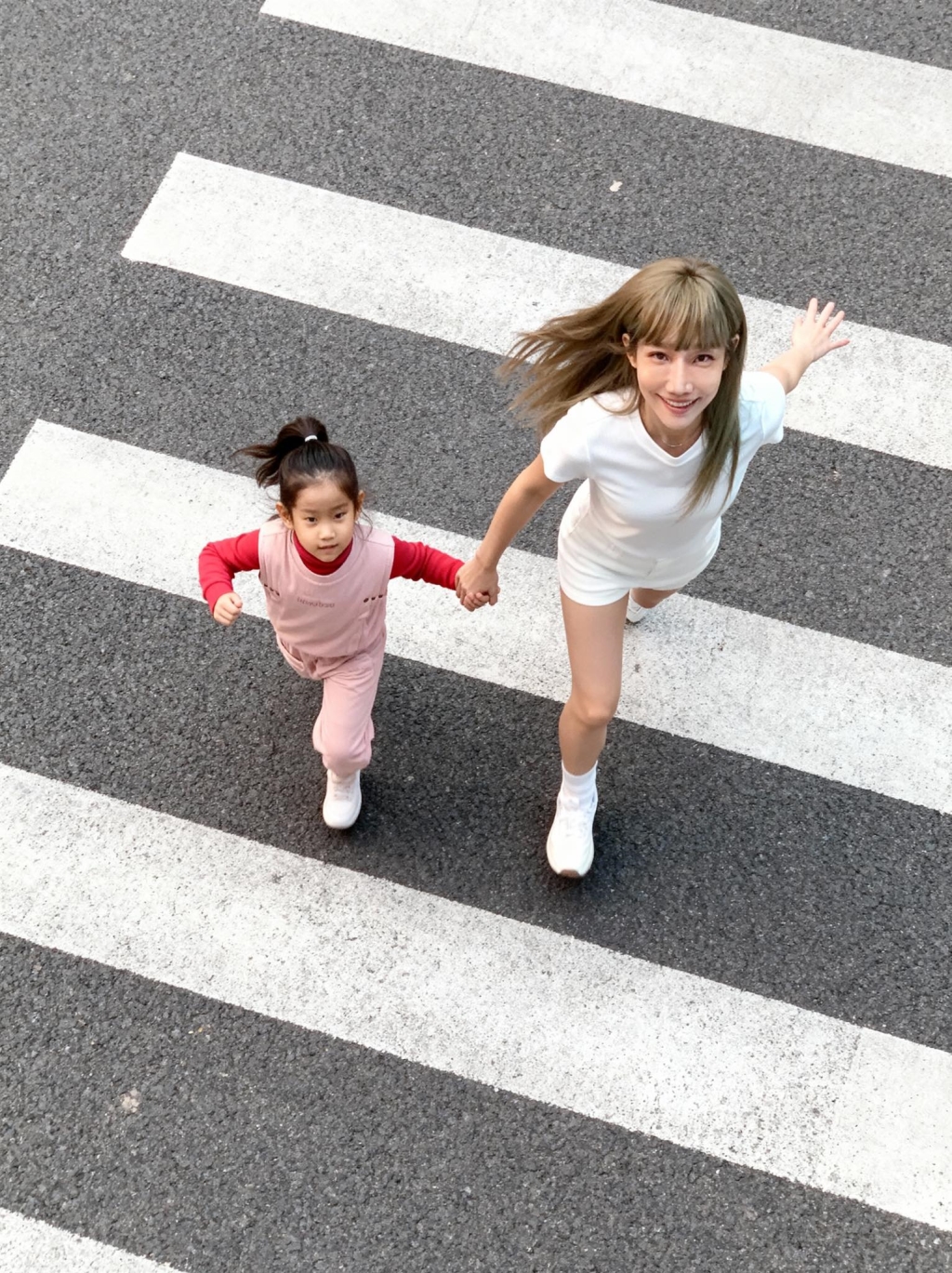 楊皓如《姊妹亮起來》揭先生在澳洲變超級奶爸！中年危機竟成甜蜜黏人精