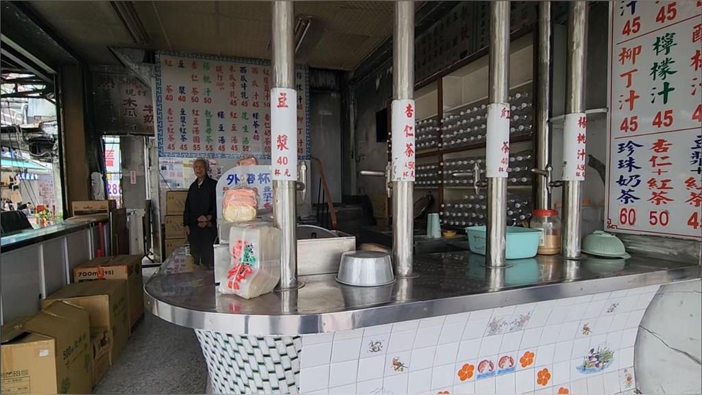 花蓮天災重創觀光！昔賣千杯「鋼管紅茶」阿公獨撐嘆：1天只賣20杯