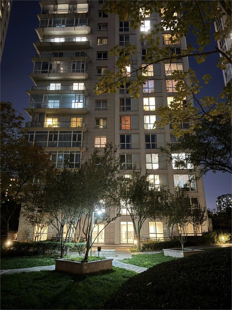 葛斯齊深夜去「于朦朧墜樓現場」被發現秒離開！恐怖實錄全公開「超毛畫面流出」