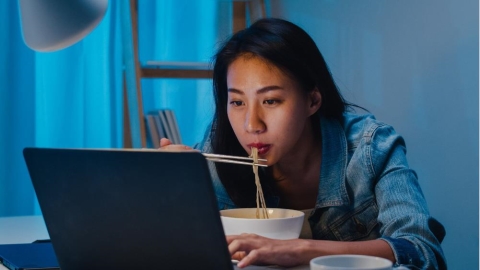 不只熬夜傷身!當「隱形消耗」找上七大族群,多醣體如何成為維護活力的關鍵「醣」份?