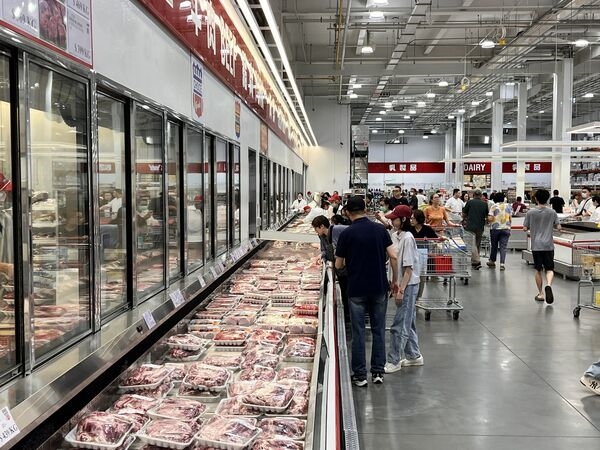 快新聞／禁宰令再延長　《民視》直擊好市多維持「1卡1豬肉」限購令