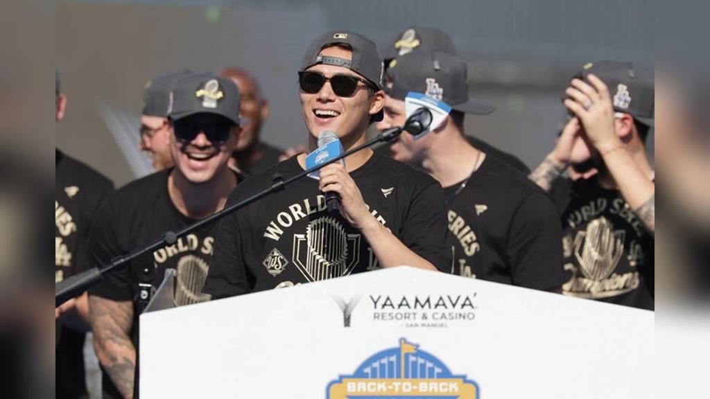 MLB(影)／用三國語言致詞！山本由伸高喊：「輸球不是選項」還沒想經典賽打不打