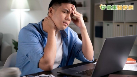 情緒浪潮來襲　用「衝浪法」與情緒共處、享受當下