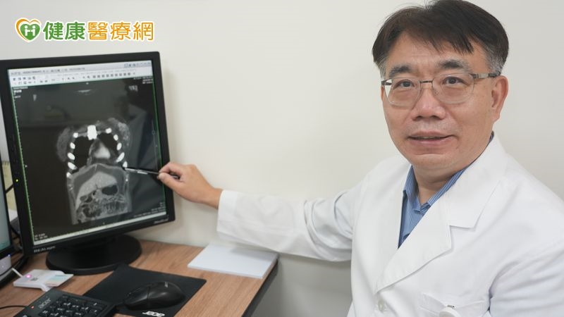 大夜班、作息不定　女發現小腫塊，竟是乳癌第四期！醫：及早篩檢最關鍵