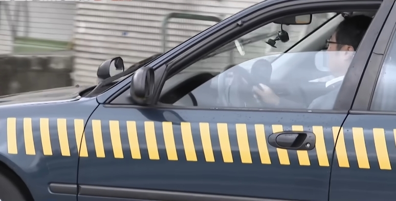 日專家親揭長途「正確駕駛3姿勢」！加碼方向盤1握法安全避開氣囊彈傷