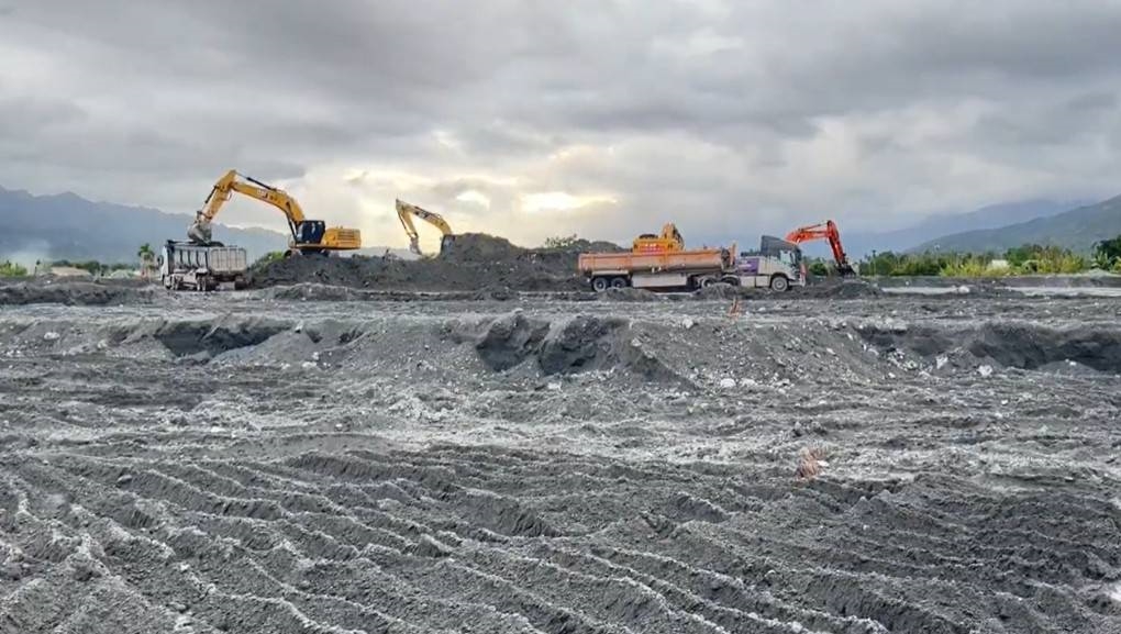 快新聞／光復災後現況！生活仍未恢復　佛祖街淤泥如黑部立山