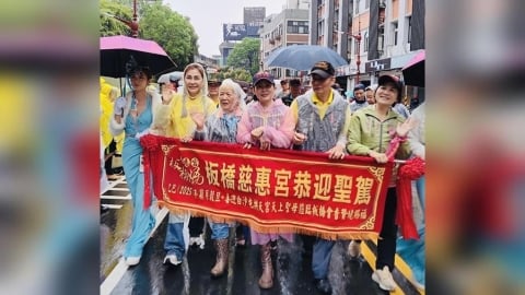 白沙屯媽祖與板橋媽祖百年會香!梁佑南、胡鴻達親隨繞境見證神聖時刻