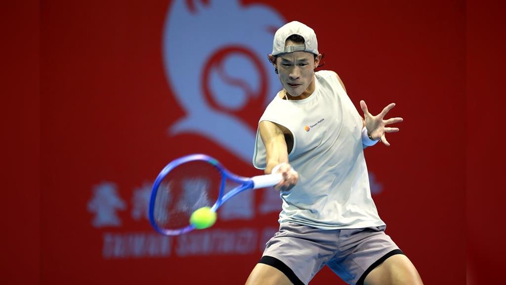 網球／「新手爸爸」莊吉生驚險化解賽末點！連拿3分挺進男單16強