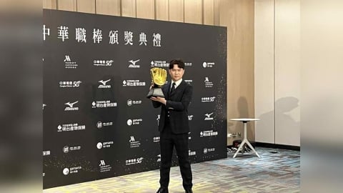 中職/史上首度蟬聯金手套6連霸!中信兄弟「守備教科書」江坤宇謙虛:棒球永遠學不完