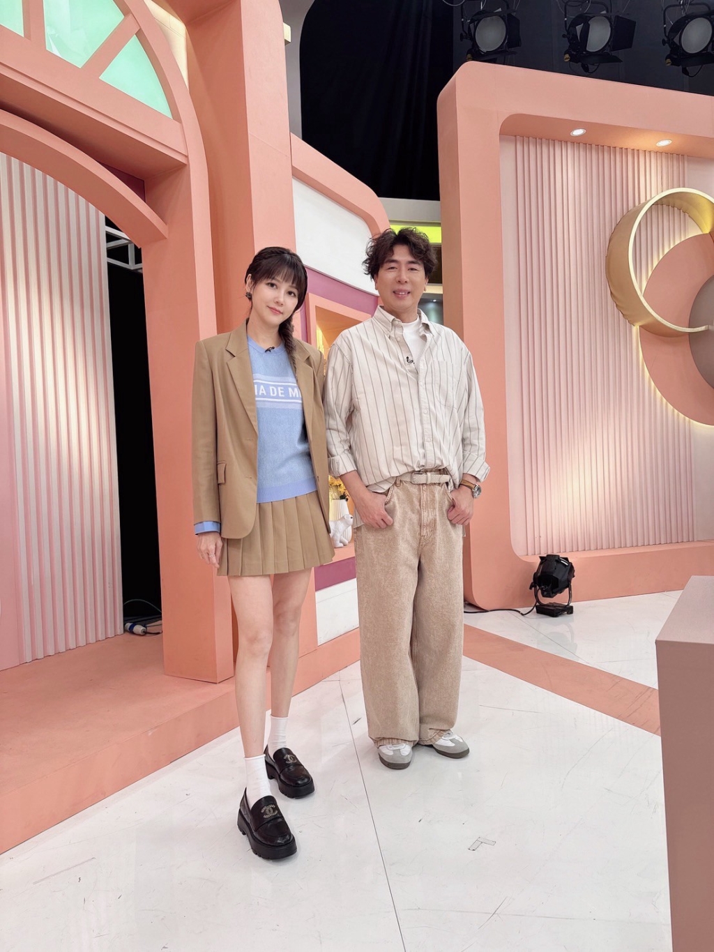 潘若迪老師舞跳的呱呱叫 還吃美食都可以「刷臉」進場？