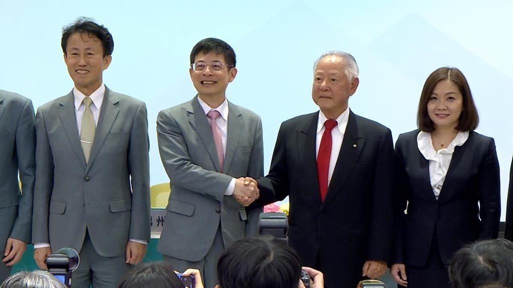 玉山金483億併購三商壽　黃男州：三商壽像睡美人　差王子一吻