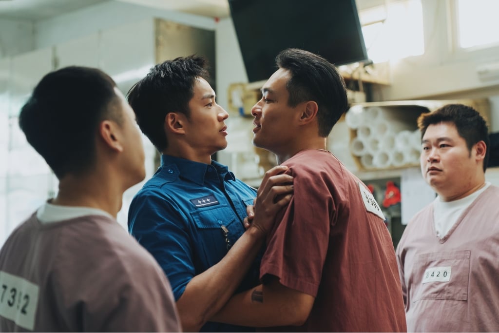 楊祐寧猛貼職場菜鳥!伸舌索吻嚇到對方「眼神求饒」 辛辣過程全曝