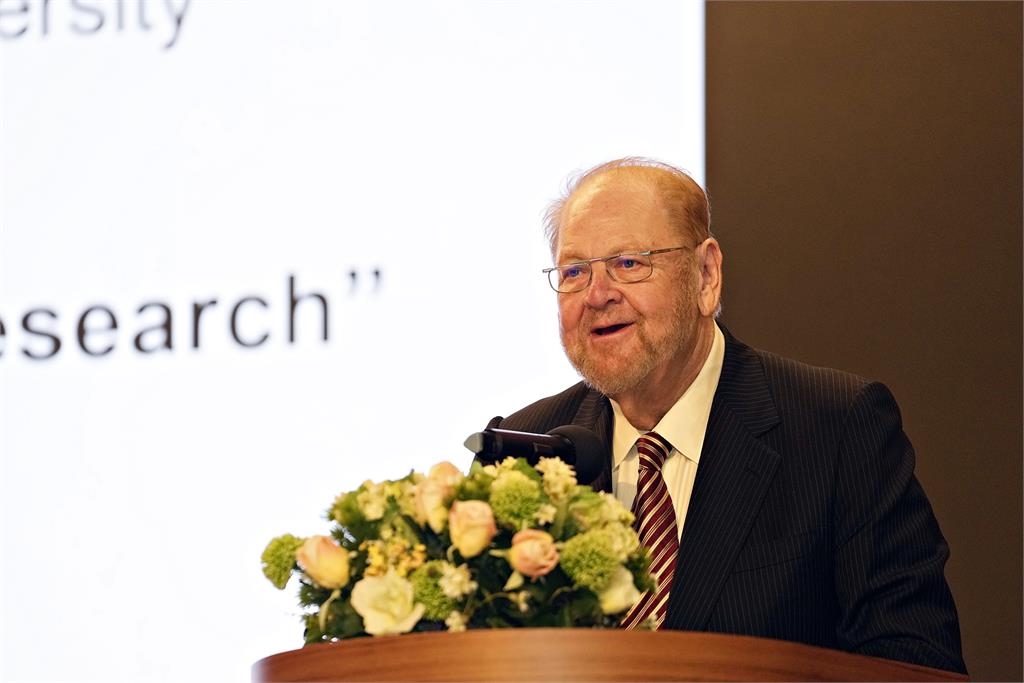 諾貝爾獎得主赴輔大！ 暢談AI關鍵因素