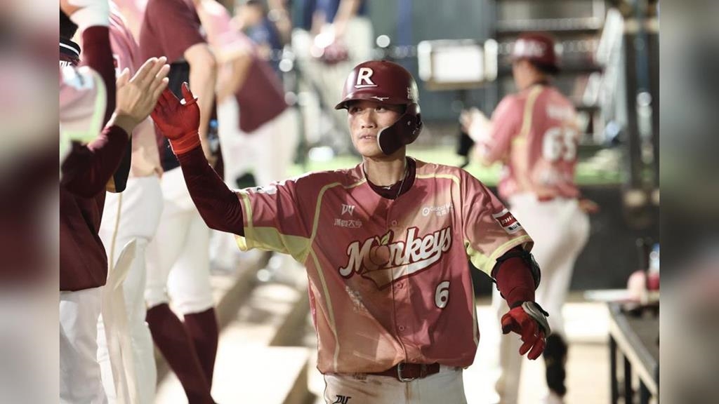 中職／FA行使截止日宣布！「阿飛」林承飛以3年複數約續留樂天桃猿