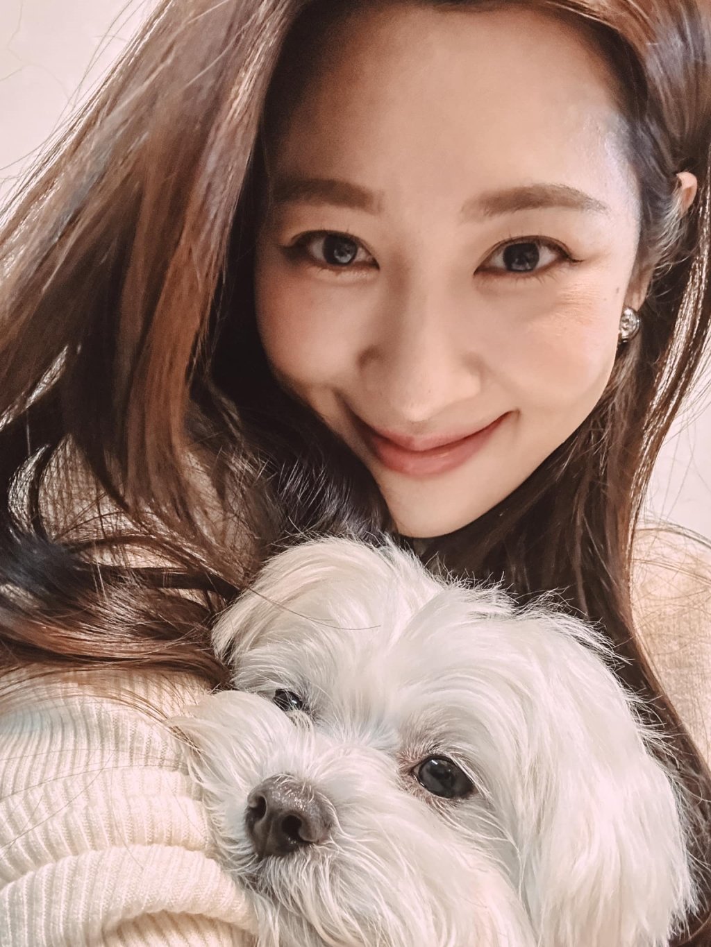 韓雨潔《姊妹亮起來》淚訴南部狗園慘況！籲全網捐飼料、做志工幫浪浪