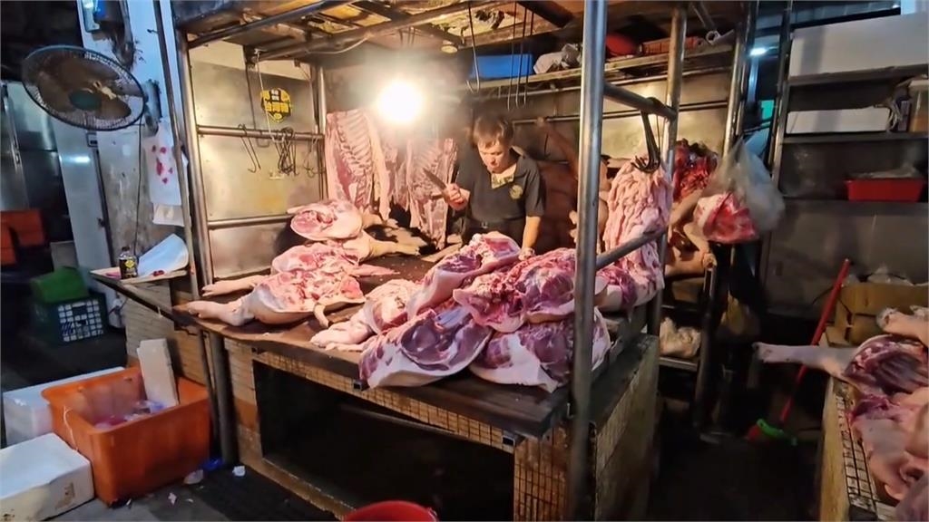 傳統市場開賣溫體豬生意興隆 攤商備貨增因應廣大「肉食族」