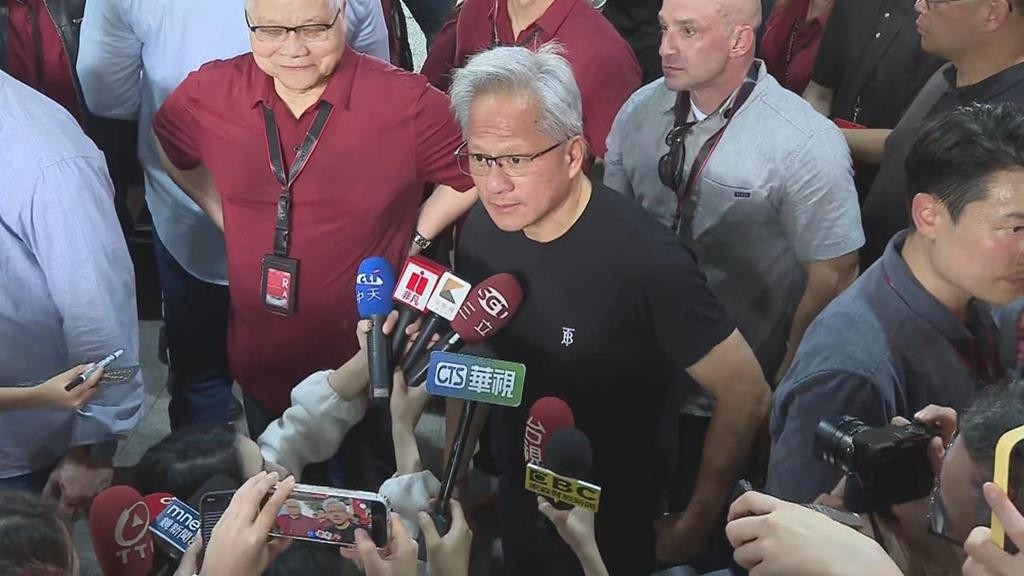 重申AI晶片需求「非常強勁」　黃仁勳大讚台積電辛勤付出