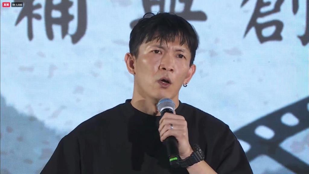 顏正國告別式莊嚴舉行　合作演員黃尚禾喊話殺青了