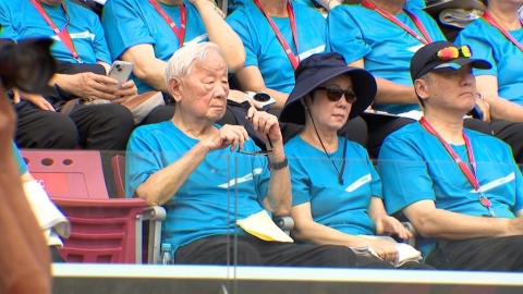 張忠謀臨時缺席台積電運動會 魏哲家:身體有點不舒服