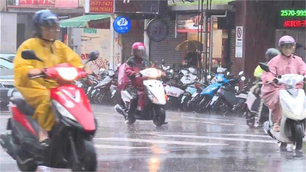 鳳凰颱風又強又大彷彿怪物!仍敵不過「台灣這1物」專家親揭3原因:護國神山夠力