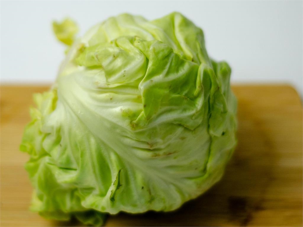 高麗菜變黑還能吃？日廚師曝「3大警訊」快丟掉...農糧署教「3招」保存一月