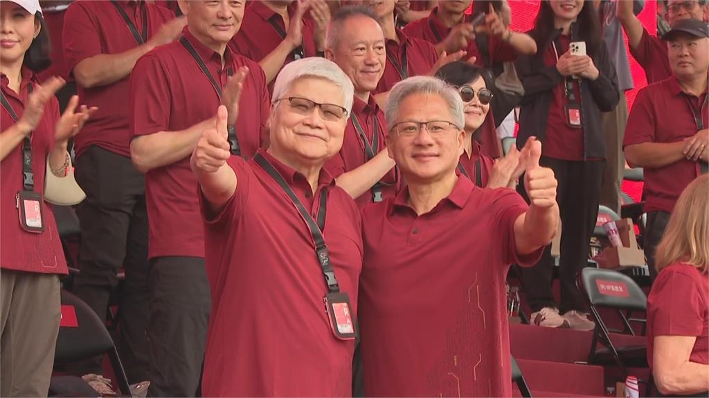 快新聞/台積電我愛你!黃仁勳現身運動會 曝農曆新年前再來台