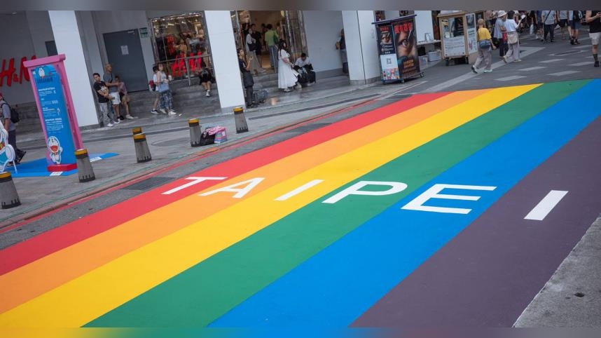 西門町伴手禮店小泡芙「一盒220元」！　他傻眼：觀光客被當盤子