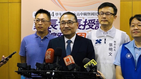 「鳳凰」步步進逼　侯友宜：勿前往北海岸及東北角觀浪