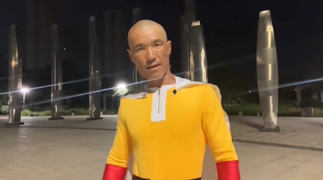 中國網紅展開1000天「魔鬼訓練」!剃光頭竟變「真人版一拳超人」原著佩服了