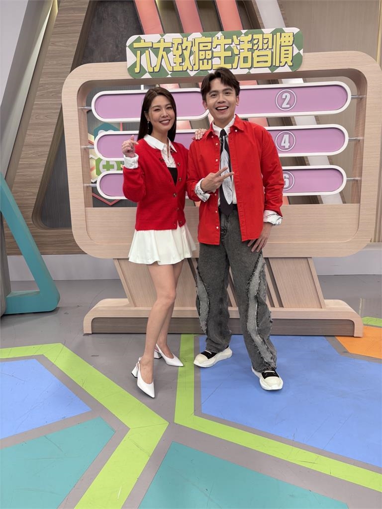 詹惟中自稱是「秒睡王子」卻睡不久！馬國弼嫌擦防曬太娘慘曬出斑   