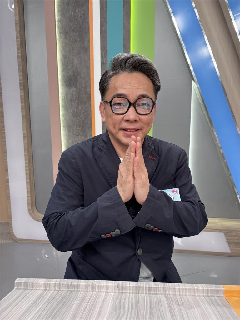 詹惟中自稱是「秒睡王子」卻睡不久！馬國弼嫌擦防曬太娘慘曬出斑   