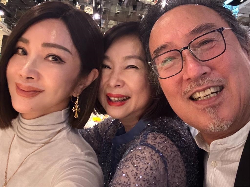 70歲瓊瑤女星愛女「歸寧宴」畫面曝光!陳美鳳發文網狂誇:不老女神…