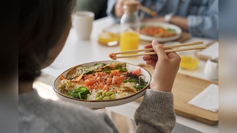 《醫學大聯盟》警訊：先菜後飯救血糖！營養師揭「疾病百貨公司」風險