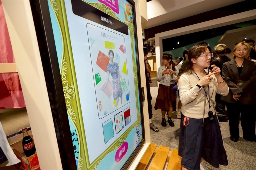 國家記憶「潮」起來!王瞳、宮美樂驚呼國家檔案館:「原來歷史好好玩 」