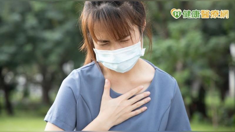 胸悶、難呼吸別只想到心臟病！當心「過度換氣」惹禍　心理師教改善方法