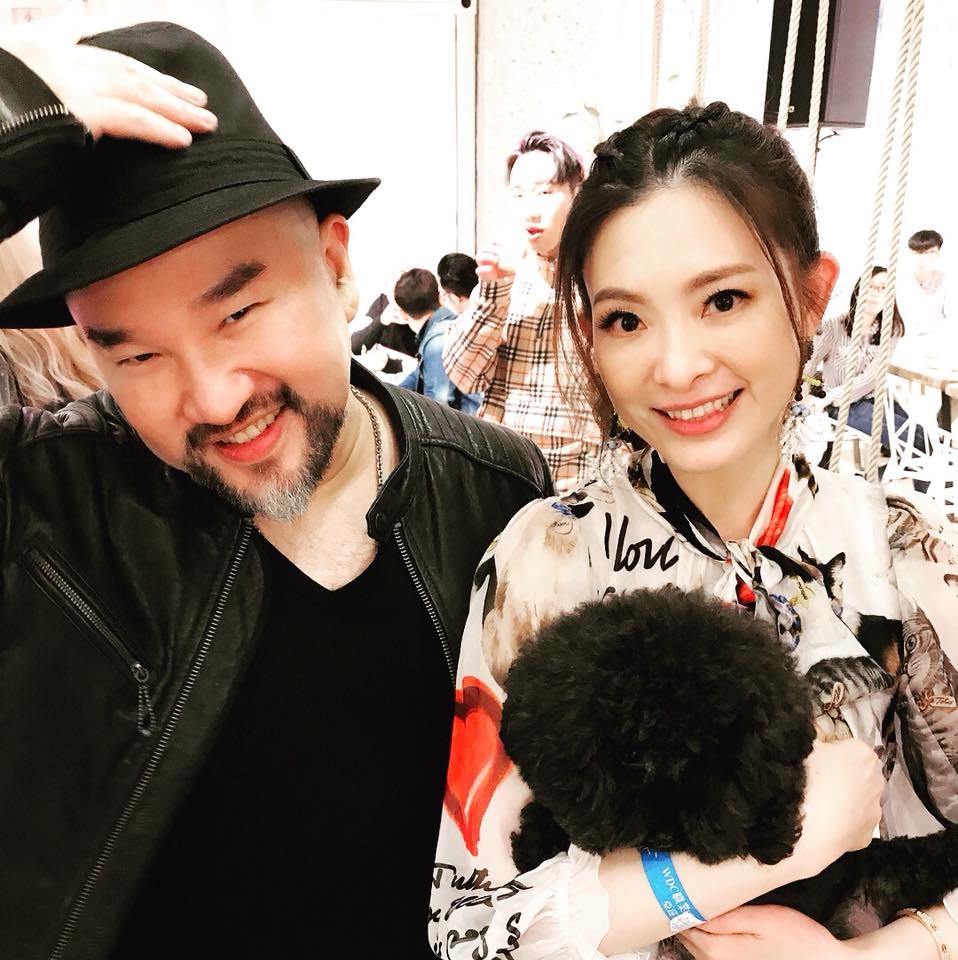 辛龍喪妻「臉書停更6年」突PO文!深情1句「告白劉真」逼哭全網:太痛了