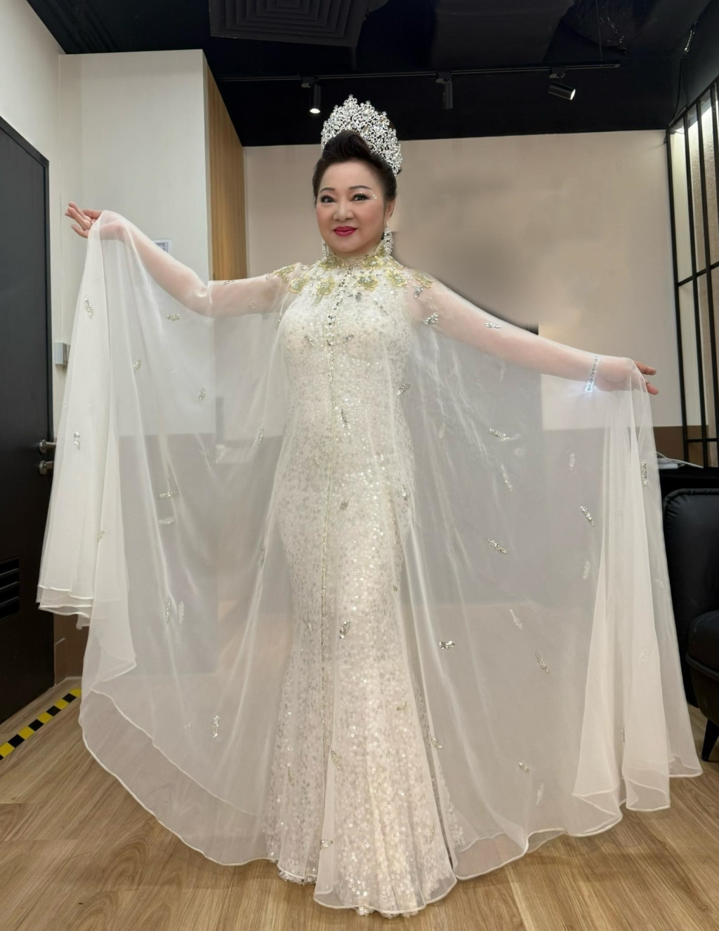 白冰冰演民視八點檔再翻紅!自豪領銜冠軍地位 突喊「即將老去」感動一票人