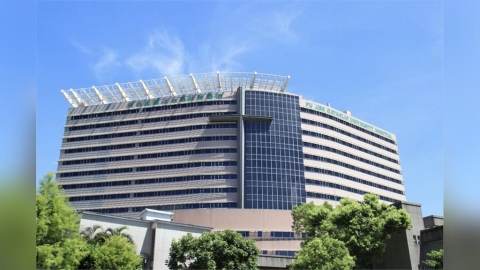 看診看一半「美工刀襲醫」診間濺血! 輔大醫院曝最新傷勢