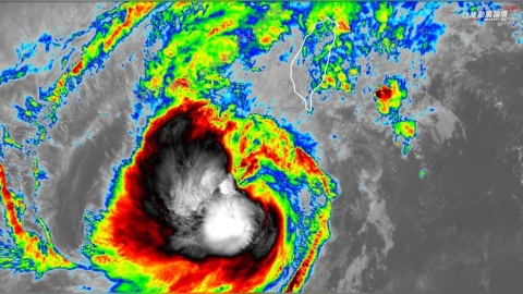 中颱「鳳凰」海陸警發布!強度有望逐步減弱 氣象粉專曝三原因