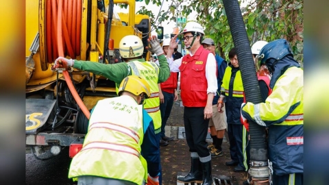 召開鳳凰颱風第一次工作會議 陳其邁:嚴加戒備守護市民安全