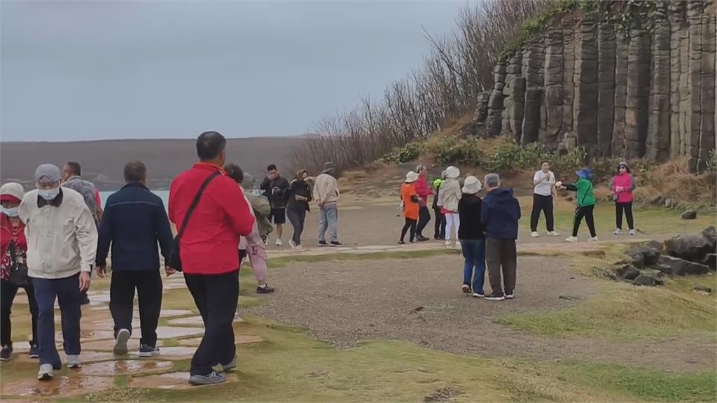 鳳凰颱風逼近！澎湖今停班課　估最強瞬間陣風達十級以上