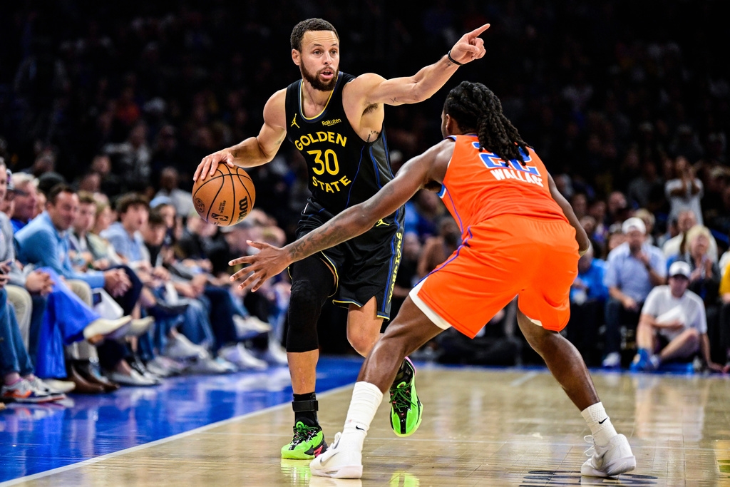 NBA(影)/17年輝煌生涯破天荒第一次! 好好先生Curry意外吞下惡意犯規